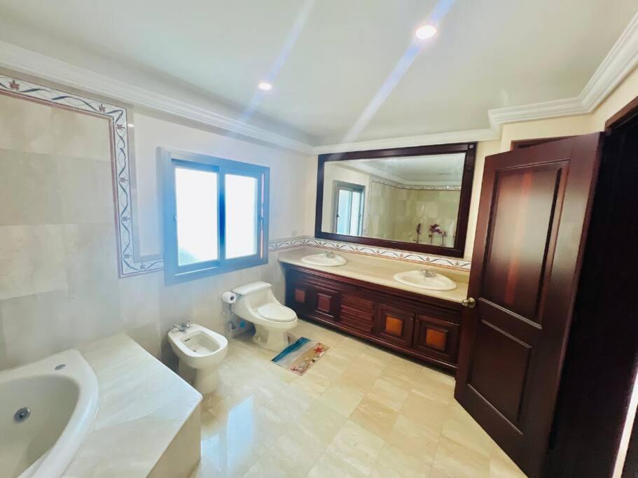 Beach Front Penthouse In Exclusive Tower Santo Domingo Eksteriør bilde